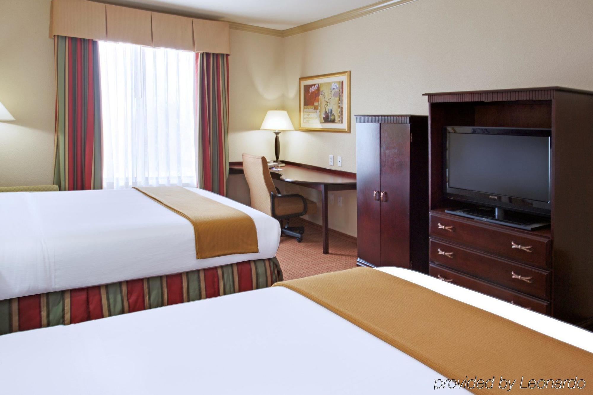 Holiday Inn Express & Suites Wharton By Ihg חדר תמונה
