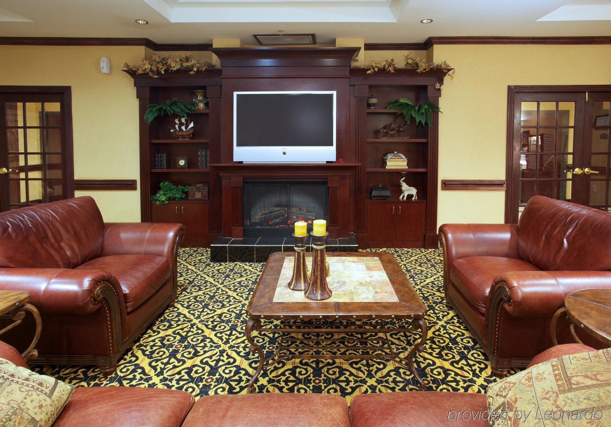 Holiday Inn Express & Suites Wharton By Ihg מראה פנימי תמונה