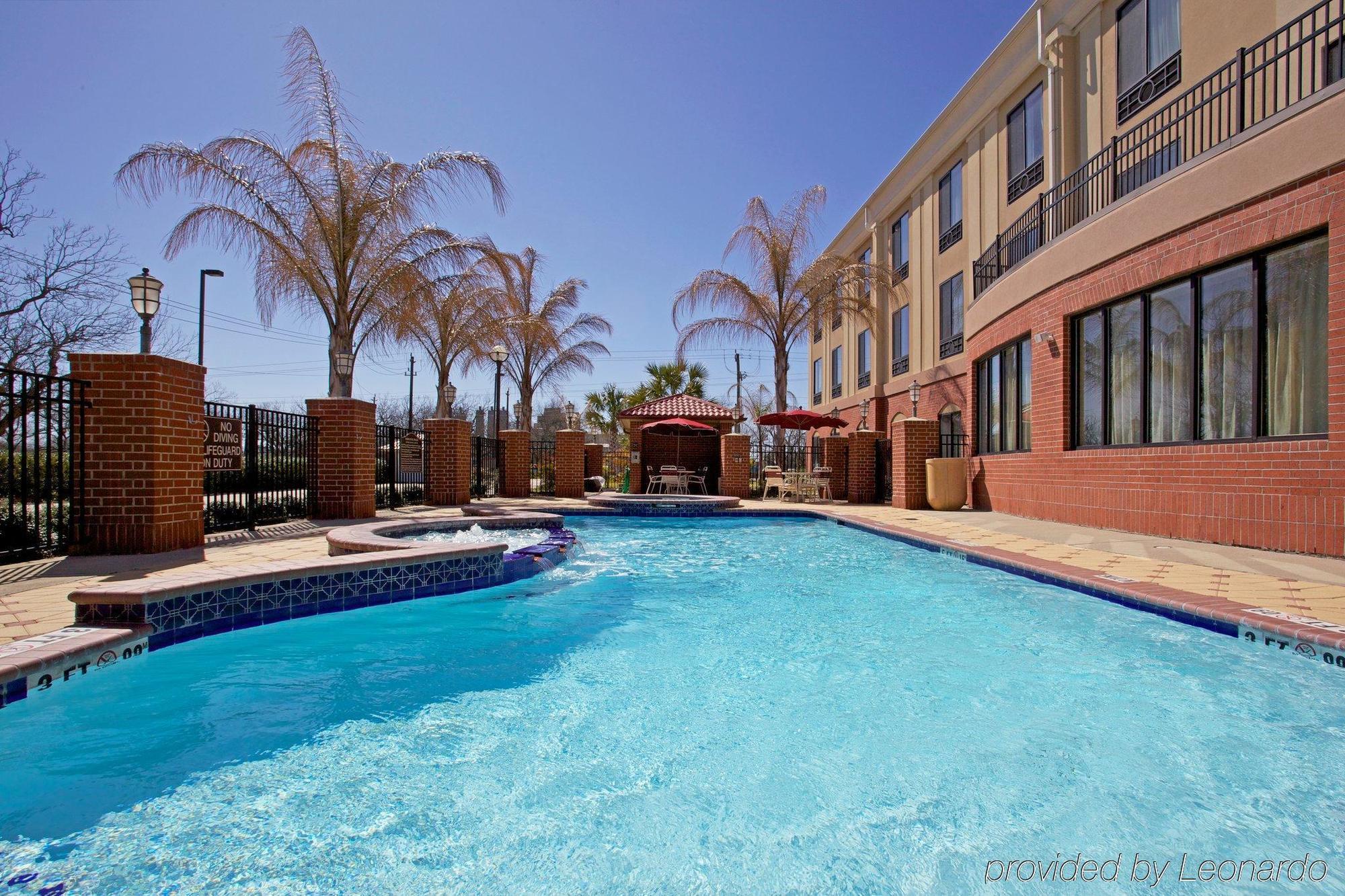 Holiday Inn Express & Suites Wharton By Ihg מתקנים תמונה