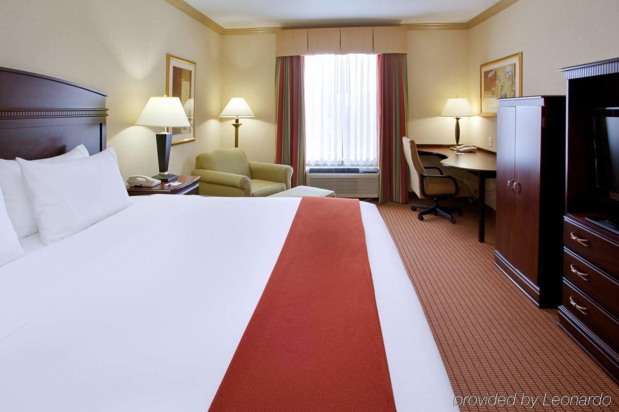 Holiday Inn Express & Suites Wharton By Ihg מראה חיצוני תמונה