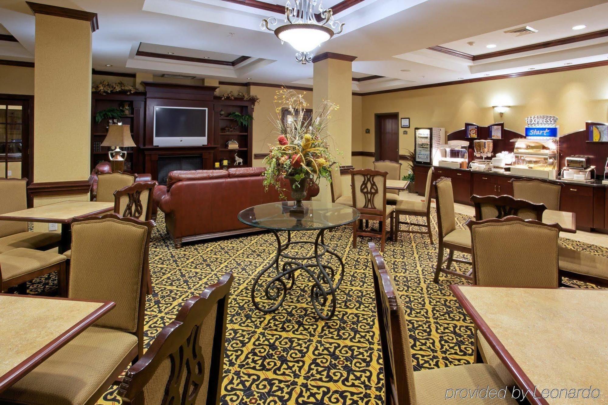 Holiday Inn Express & Suites Wharton By Ihg מסעדה תמונה